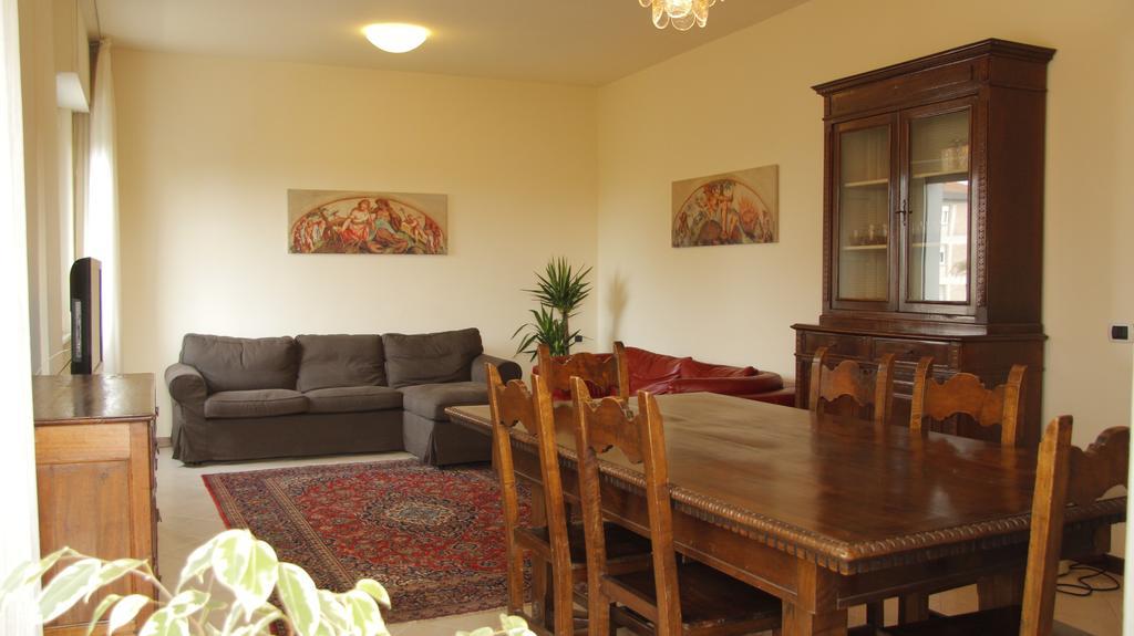 Casa Farinati Διαμέρισμα Βερόνα Δωμάτιο φωτογραφία